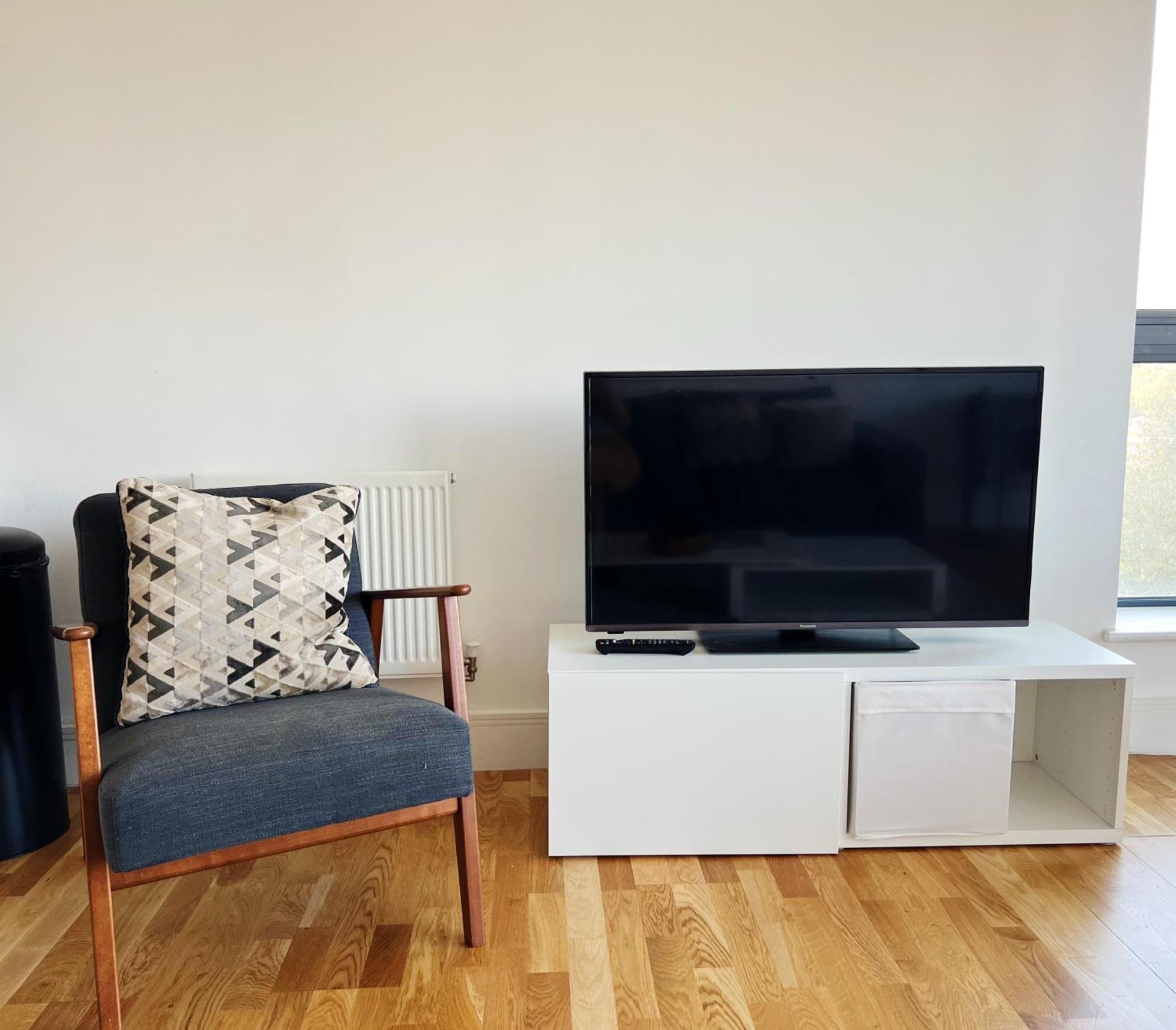 Stunning Riverside View Apartment, Near Canary Wharf & O2 Londyn Zewnętrze zdjęcie